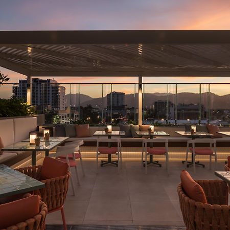 Crystalbrook Bailey Hotel Cairns Exterior photo The rooftop bar