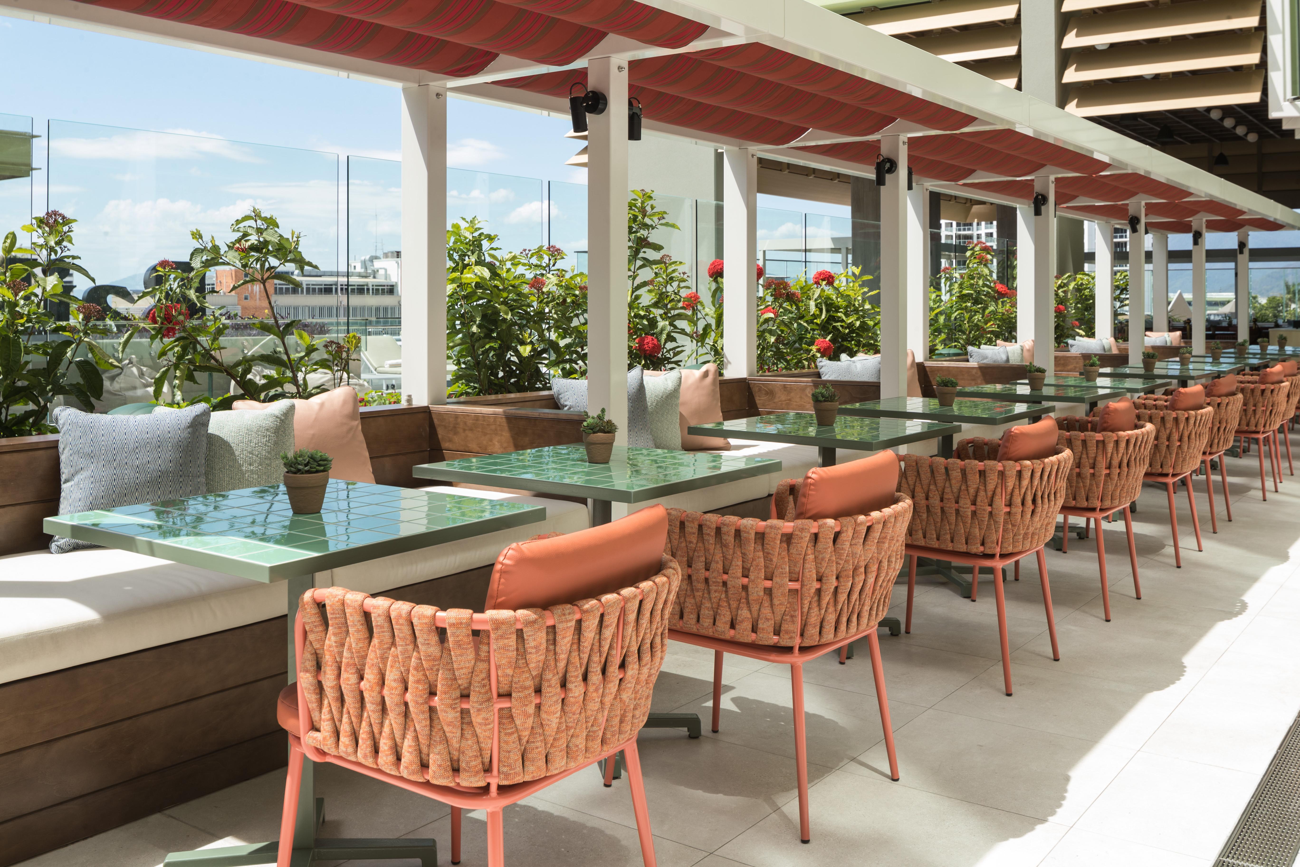 Crystalbrook Bailey Hotel Cairns Exterior photo The rooftop bar
