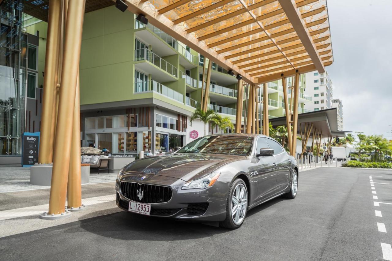 Crystalbrook Bailey Hotel Cairns Exterior photo Maserati Quattroporte